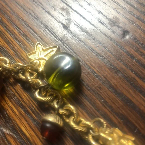 Stunning vintage charm bracelet - Picture 7 of 9